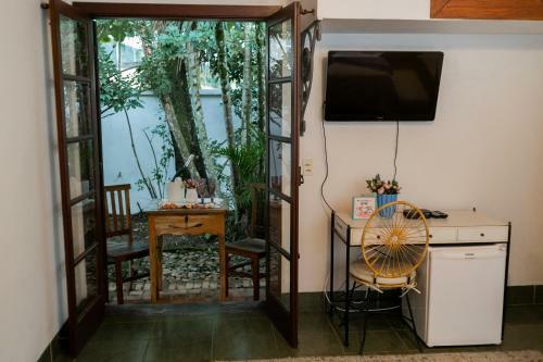 Hostal Canto Das Laranjeiras Beach Club Guaiuba