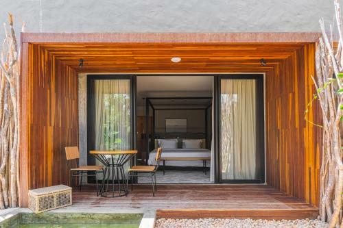 Makena Hotel