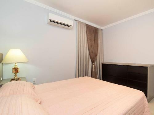 Aluguel Apartamento 2 Quartos Sendo 1 Su�te Itapema/sc