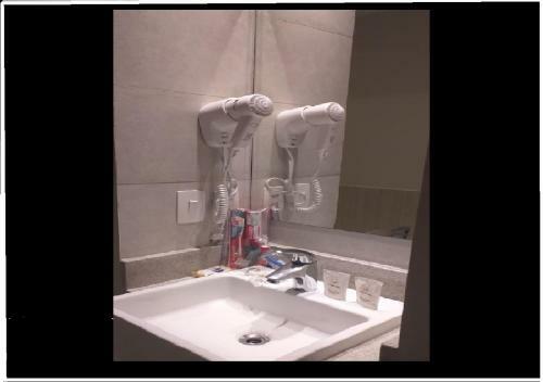 Jandira Premi�r Hotel