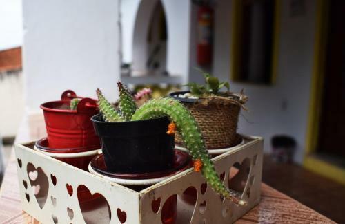 Yellow Rock Hostel E Casa Da Patr�cia