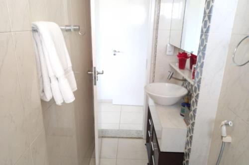 Apartamento Edif�cio Canoa Paju�ara - Apto 302