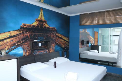 Paris Motel