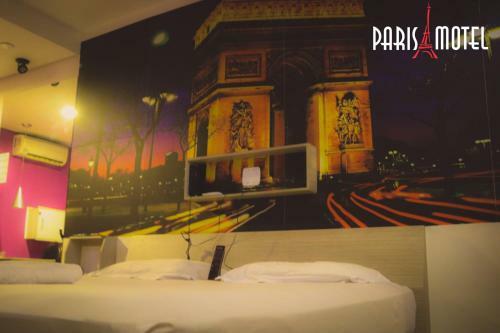 Paris Motel