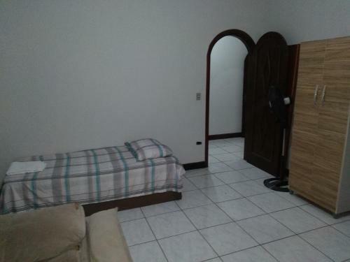 Bed & Breakfast Pr�ximo A Uem Com Caf� Da Manh�