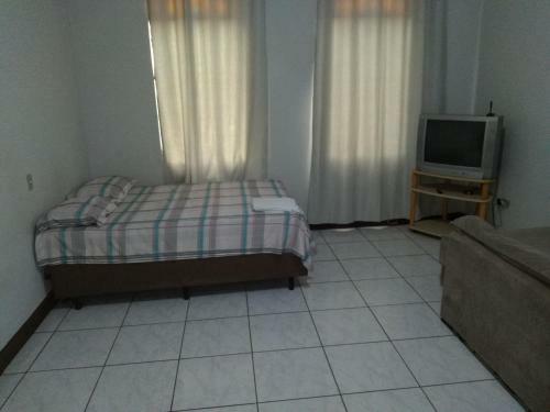 Bed & Breakfast Pr�ximo A Uem Com Caf� Da Manh�