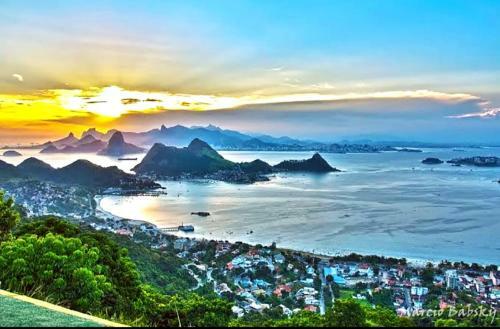 Linda Casa Com Churrasq E Wi-fi Em Niter�i Rj