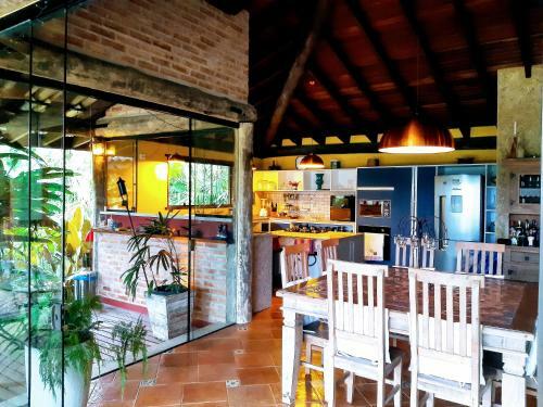Hostal Casa Hotel Para�so Paraty