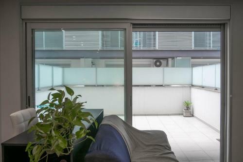 Apartamento Studio110b Apto Novo, Central, Com Terra�o E Garagem