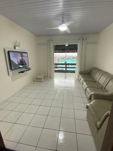 Apartamento Pr�ximo Ao Beto Carrero E A 300m Da Praia