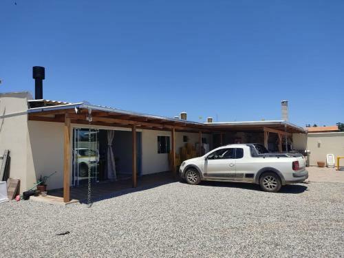 Linda Casa Com Piscina Em Itajub� A 1000mt Da Praia.
