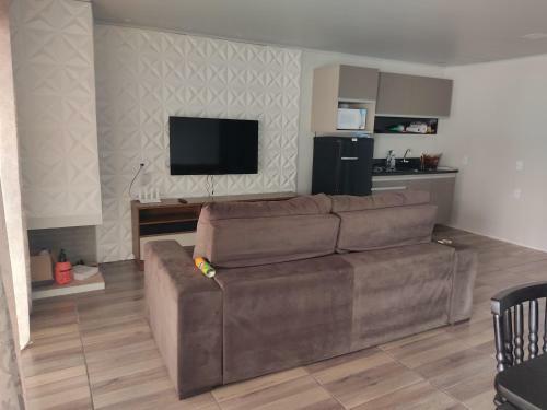 Linda Casa Com Piscina Em Itajub� A 1000mt Da Praia.