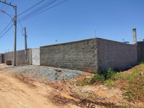 Linda Casa Com Piscina Em Itajub� A 1000mt Da Praia.