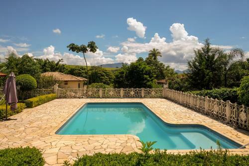 Ch�cara Para 12 Pessoas Com Wi-fi E Piscina