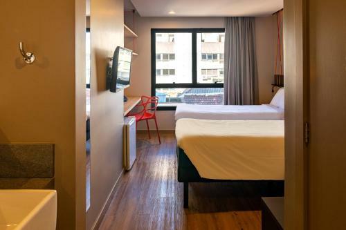 Hotel Ibis Styles Poa Moinhos