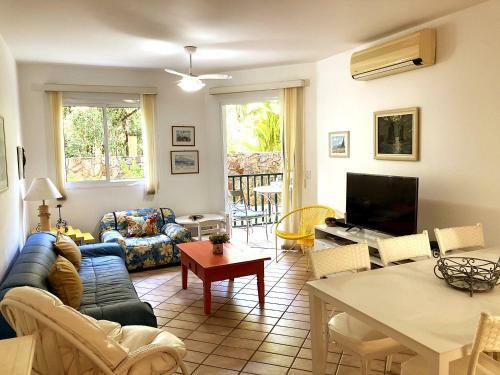Apartamento Apto Com Lazer Completo, Wi-fi E Pertinho Da Praia