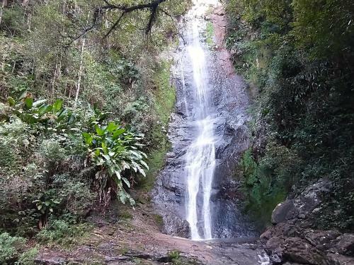 Pousada Figueira Do Rio Do Boi Chal� Ambar