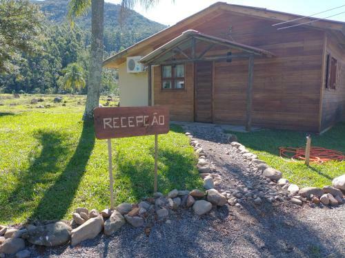 Pousada Figueira Do Rio Do Boi Chal� Ambar