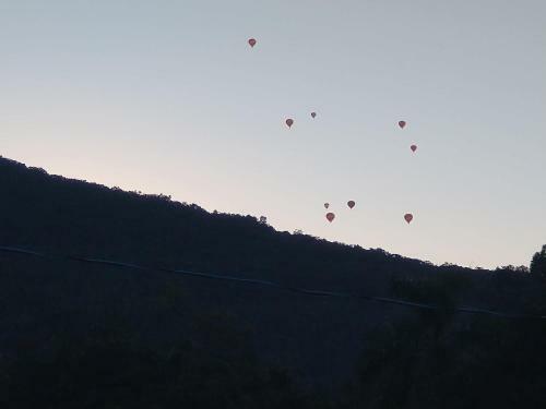 Pousada Figueira Do Rio Do Boi Chal� Ambar