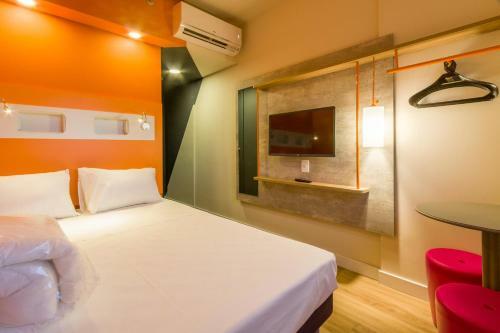 Hotel Ibis Budget Ribeir�o Preto Vila Do Golf