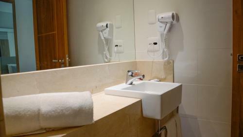 Hotel Atl�ntico Travel Copacabana