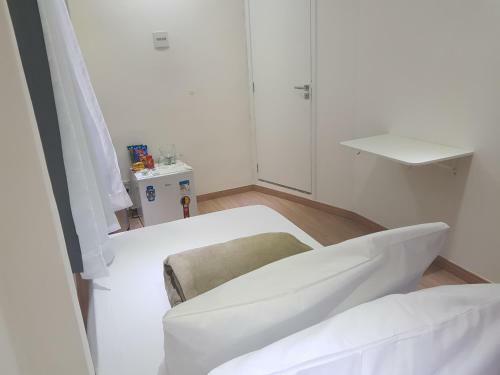 Quarto Privativo Em Condominio