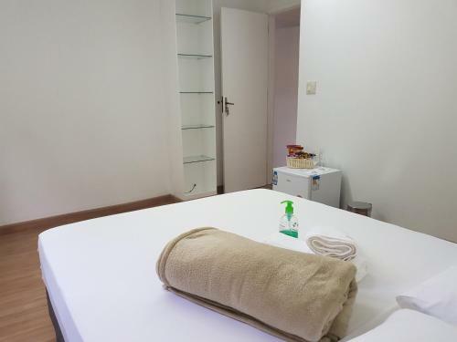 Quarto Privativo Em Condominio