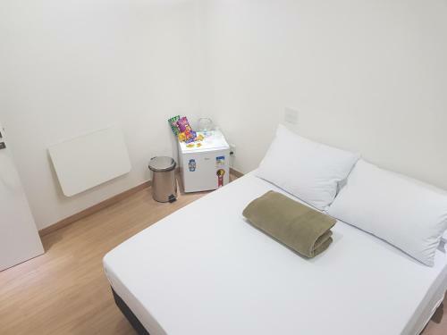 Quarto Privativo Em Condominio