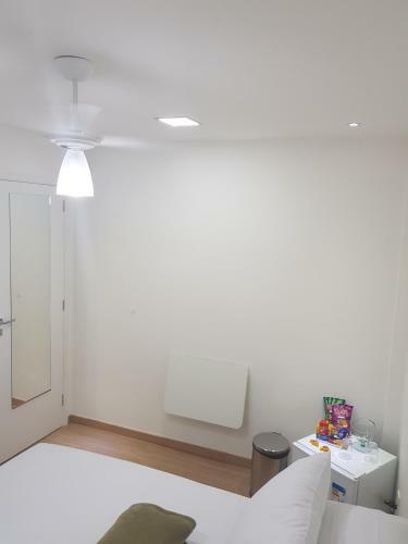 Quarto Privativo Em Condominio