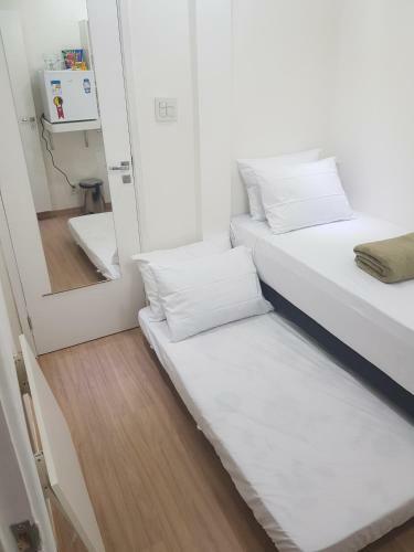 Quarto Privativo Em Condominio