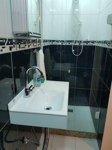 Quarto Privativo Em Condominio