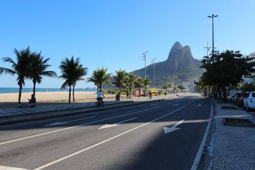 Apartamento Tiffany's Ipanema 13ma