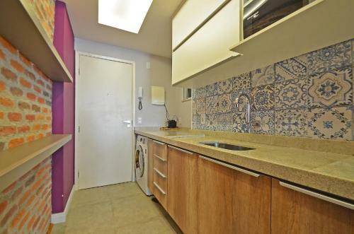 Apartamento Studio Reformado Para 4 Pessoas Na Quadra Da Praia!