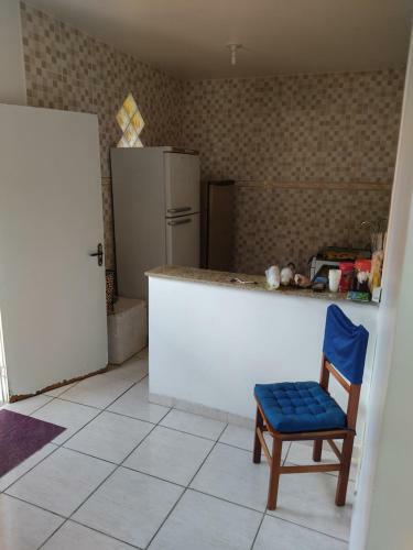 Casa 3 Quartos Com Churrasqueira E Chuveir�o