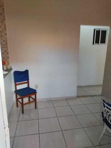 Casa 3 Quartos Com Churrasqueira E Chuveir�o