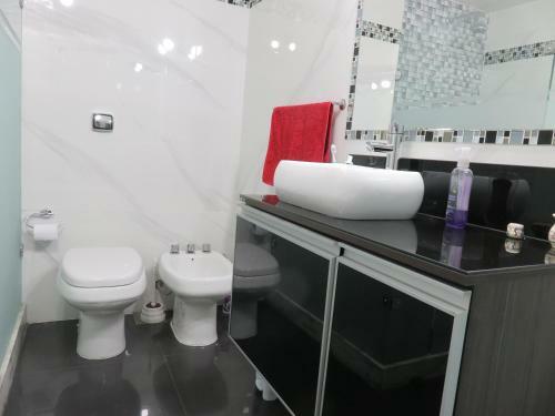 Copacabana Apartment, 30 Mts. From The Beach