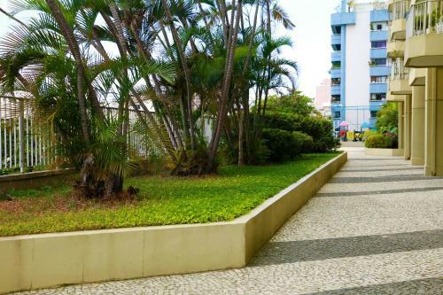 Lagoon View Apartment!
