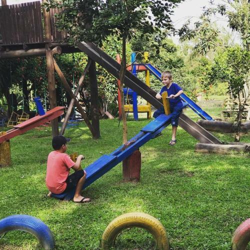 Hostal Restaurante E Pousada S�tio Nona Lurdes