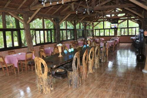 Hostal Restaurante E Pousada S�tio Nona Lurdes