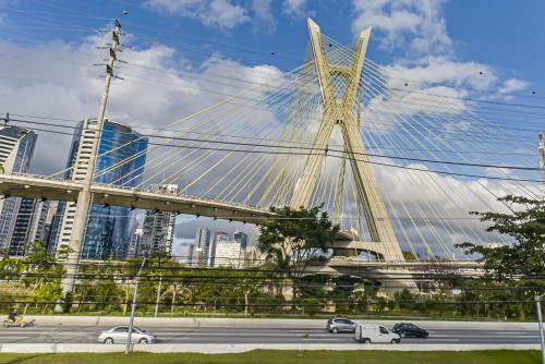 Apartamento Flat Com Wifi Ao Lado Da Ponte Estaiada Sp