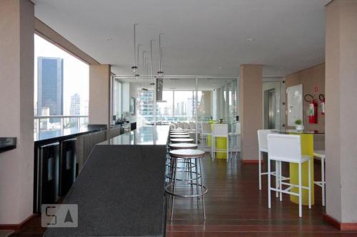 Apartamento Ap Prox Shopping Frei Caneca Cod811