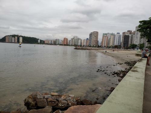 Hostal Hospedagem Adilson Praia. S�o Vicente Sp