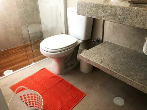 Casa Linda Com Piscina E Wi-fi, Pertinho Da Praia