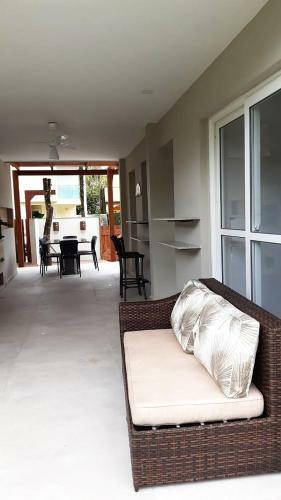 Casa Linda Com Piscina E Wi-fi, Pertinho Da Praia