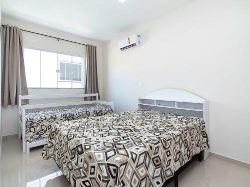 Apartamento 02 Dormit�rios Para 6 Pessoas Em Bombas