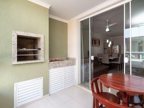 Apartamento 02 Dormit�rios Para 6 Pessoas Em Bombas