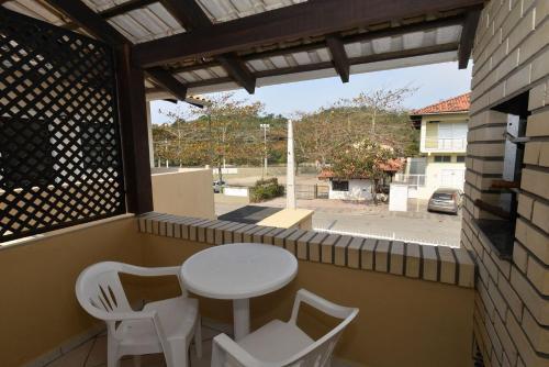 Apartamento L094 - Residencial Maresias 201