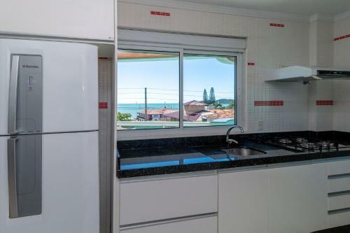 Aluguel Apartamento 3 Quartos Vista Mar Bombas Sc