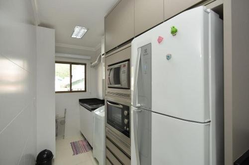 Apartamento L050 - Edif�cio Shangril� 102