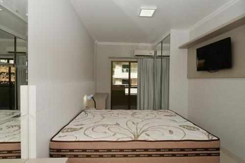 Apartamento L050 - Edif�cio Shangril� 102